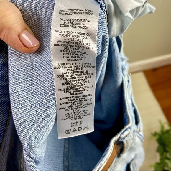 Calvin Klein High Rise straight leg light wash jeans size 28 - Picture 7 of 11